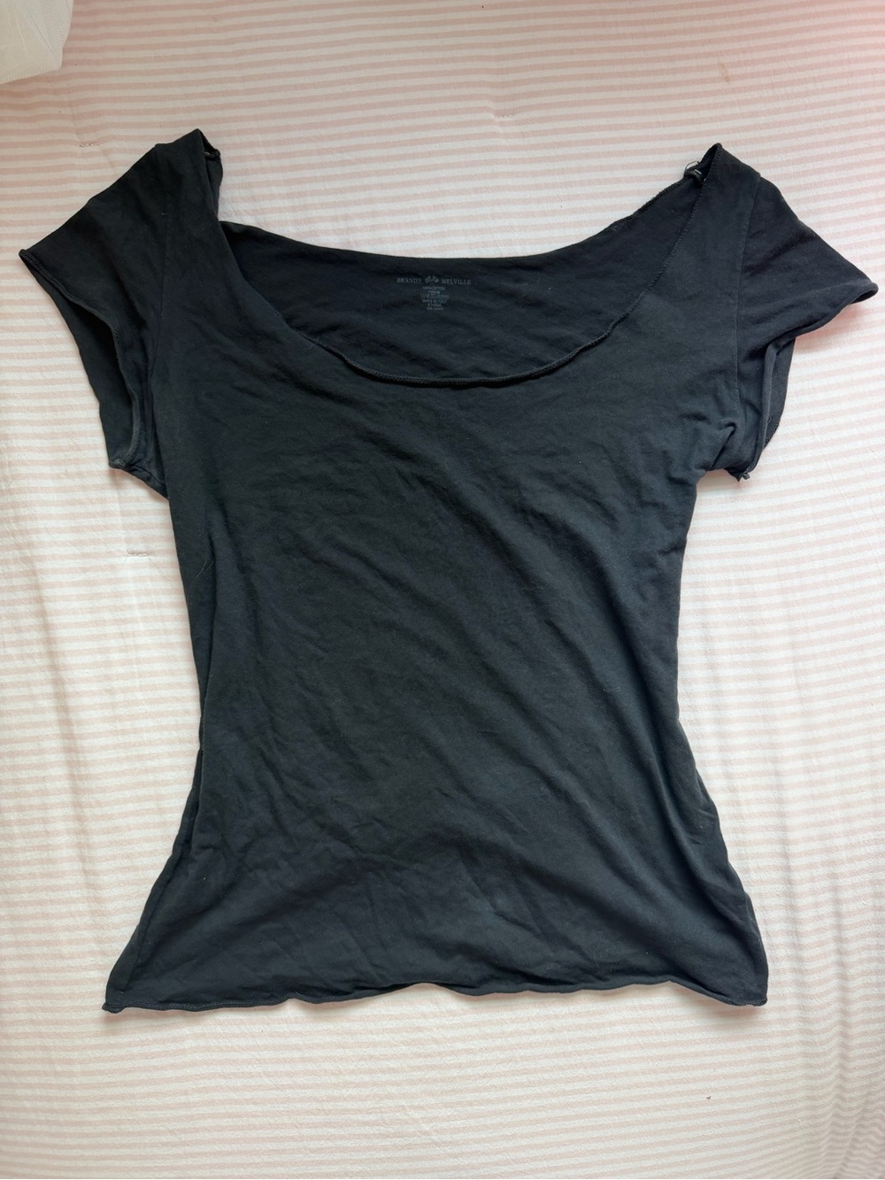 Brandy Melville off the shoulder top